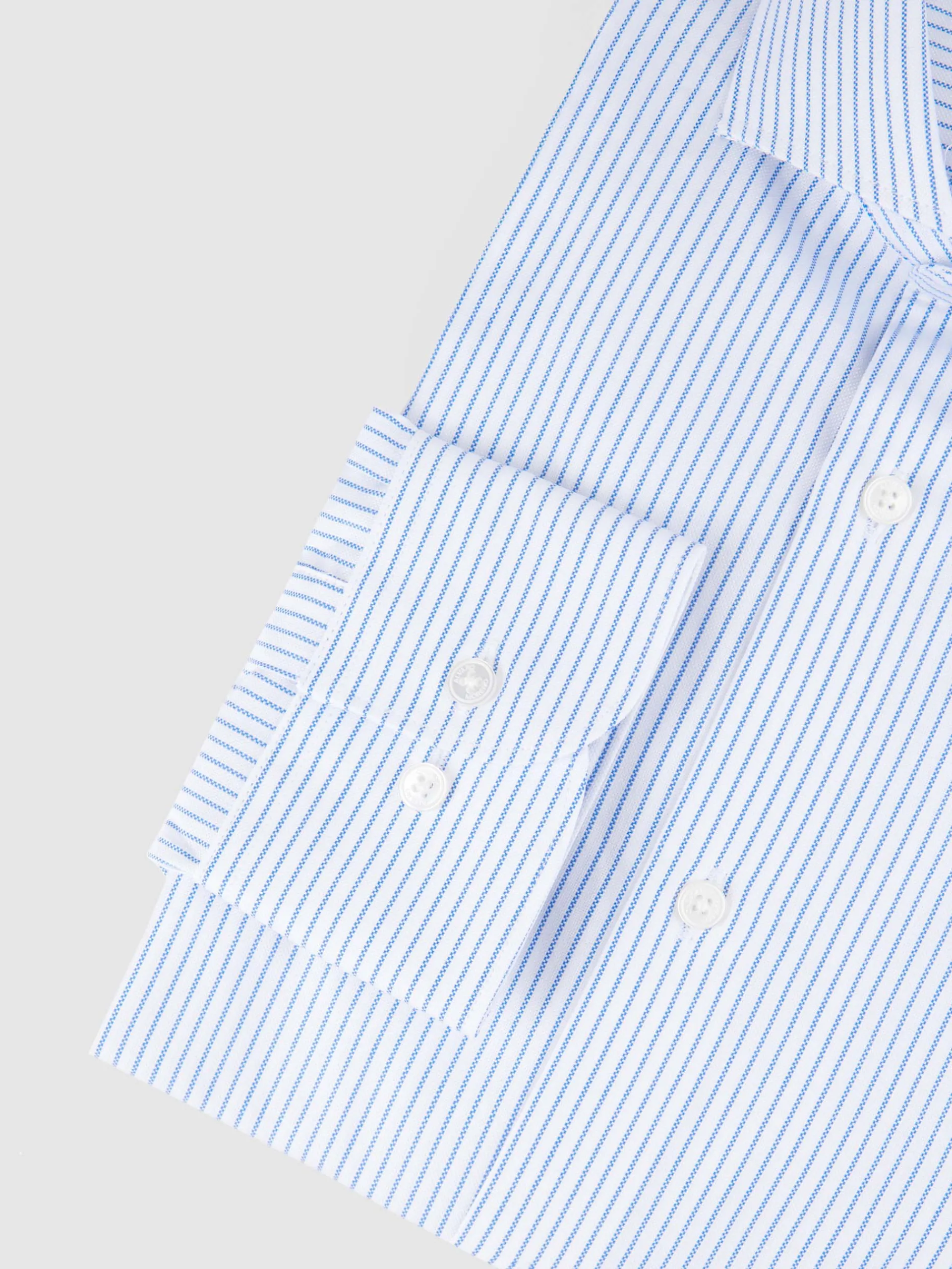 Hombre Alvaro Moreno CAMISA RAYAS PANAMA