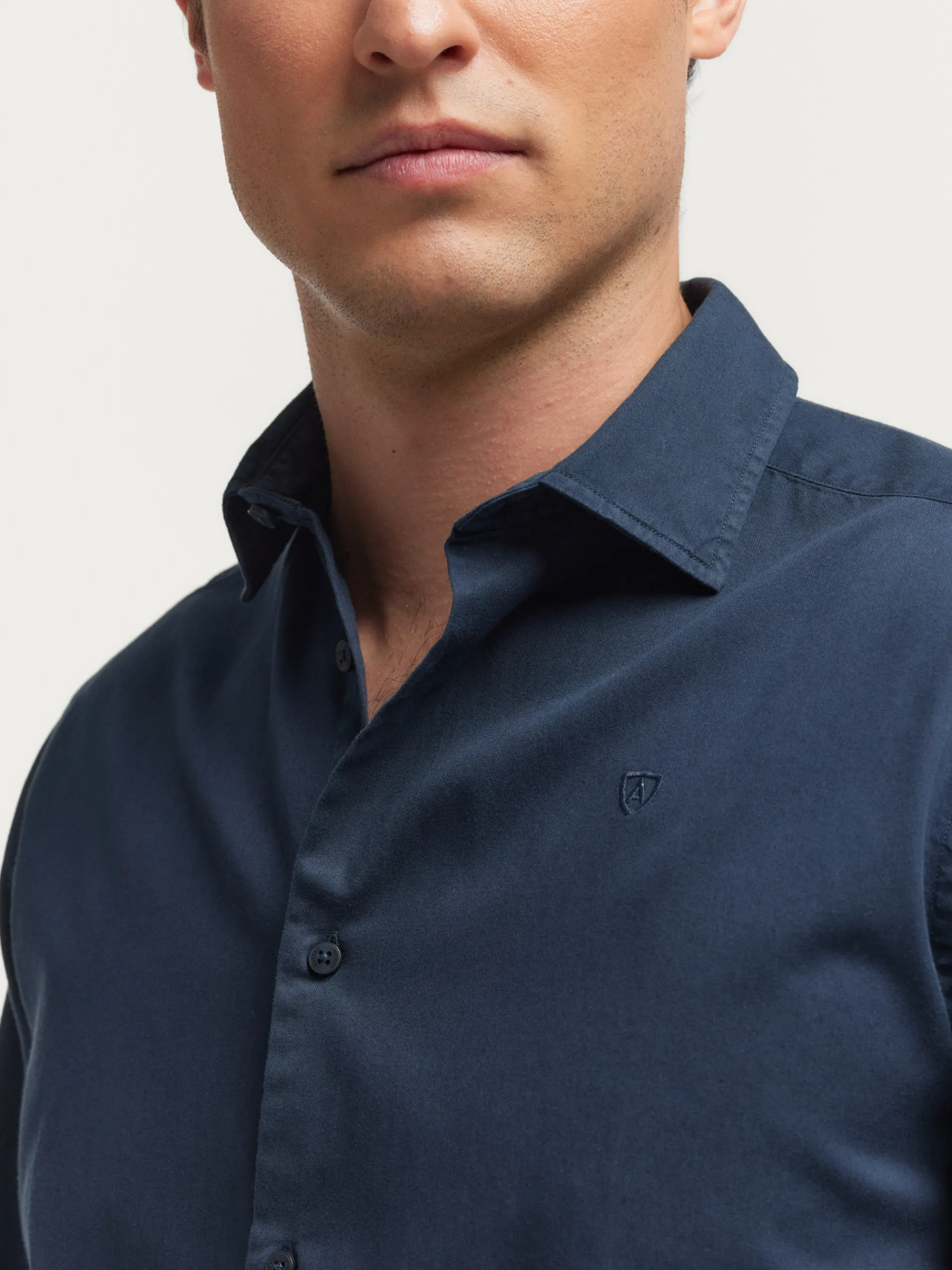 Hombre Alvaro Moreno CAMISA TWILL DYE