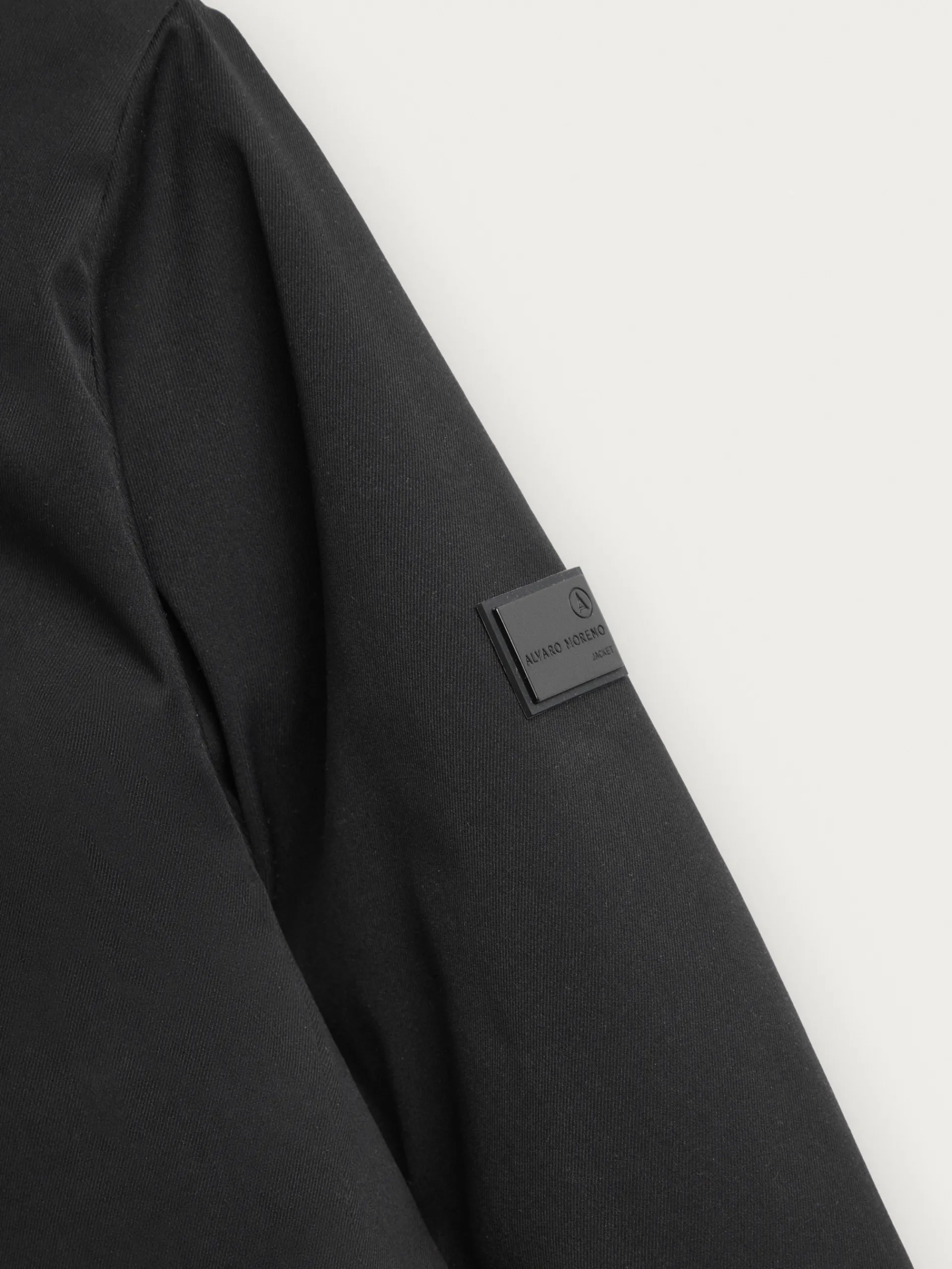 Hombre Alvaro Moreno PARKA ROSTER