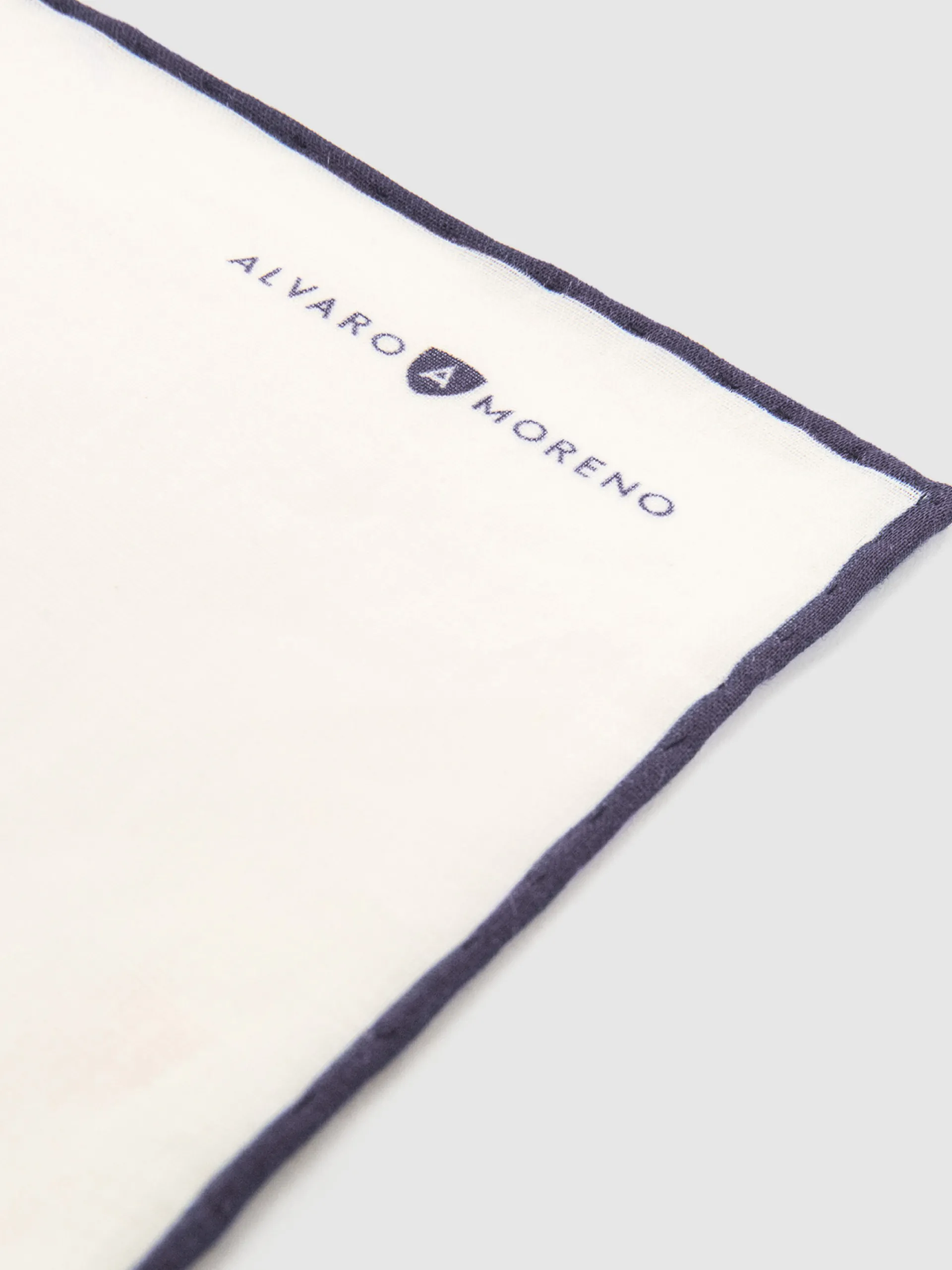 Hombre Alvaro Moreno PAÑUELO LINO