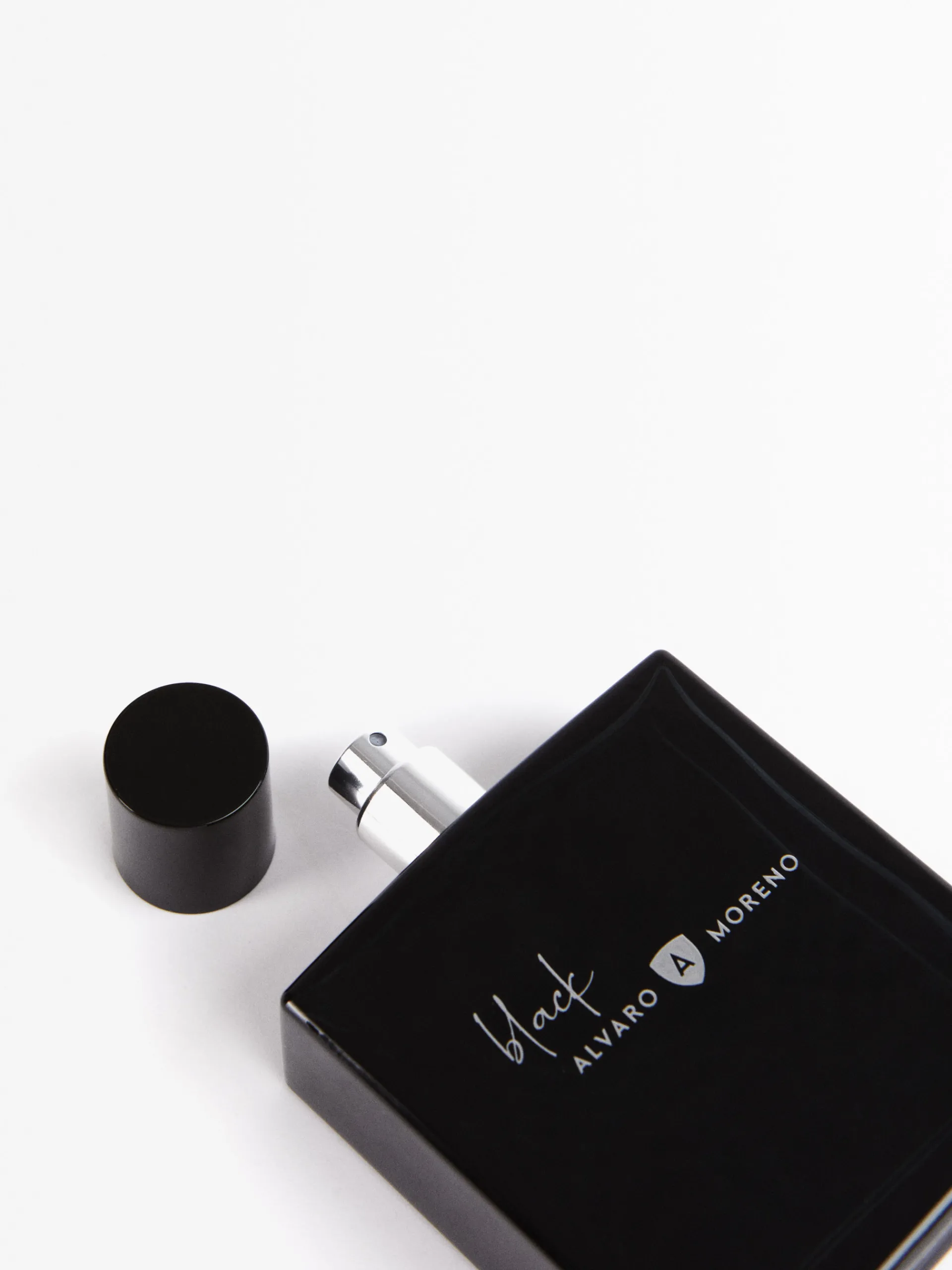 Hombre Alvaro Moreno PERFUME AM BLACK